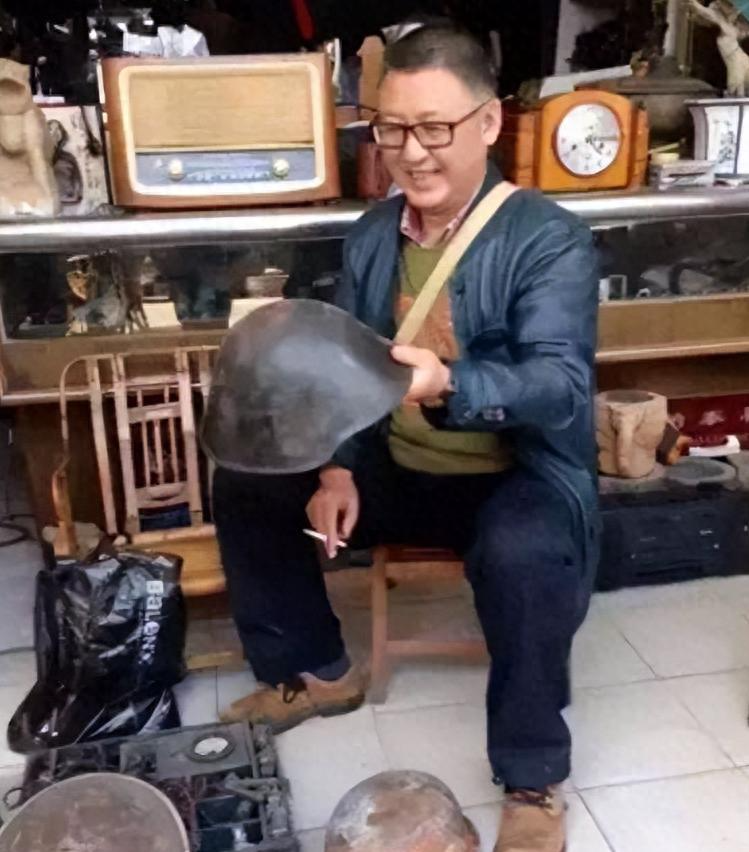 2026世界杯官网入口-放弃副市长跑去捡破烂，如今身无分文，却成了四川的骄傲